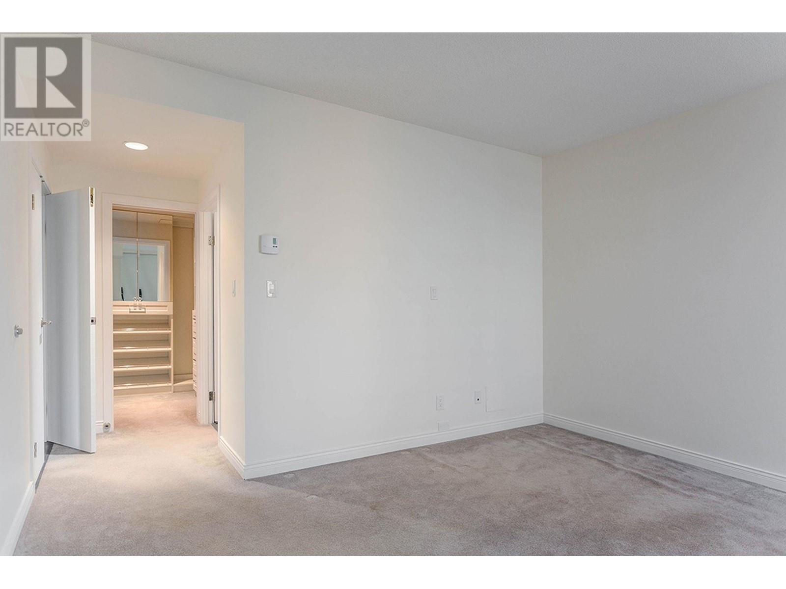 Listing Picture 15 of 40 : 2304 1500 HOWE STREET, Vancouver / 溫哥華 - 魯藝地產 Yvonne Lu Group - MLS Medallion Club Member