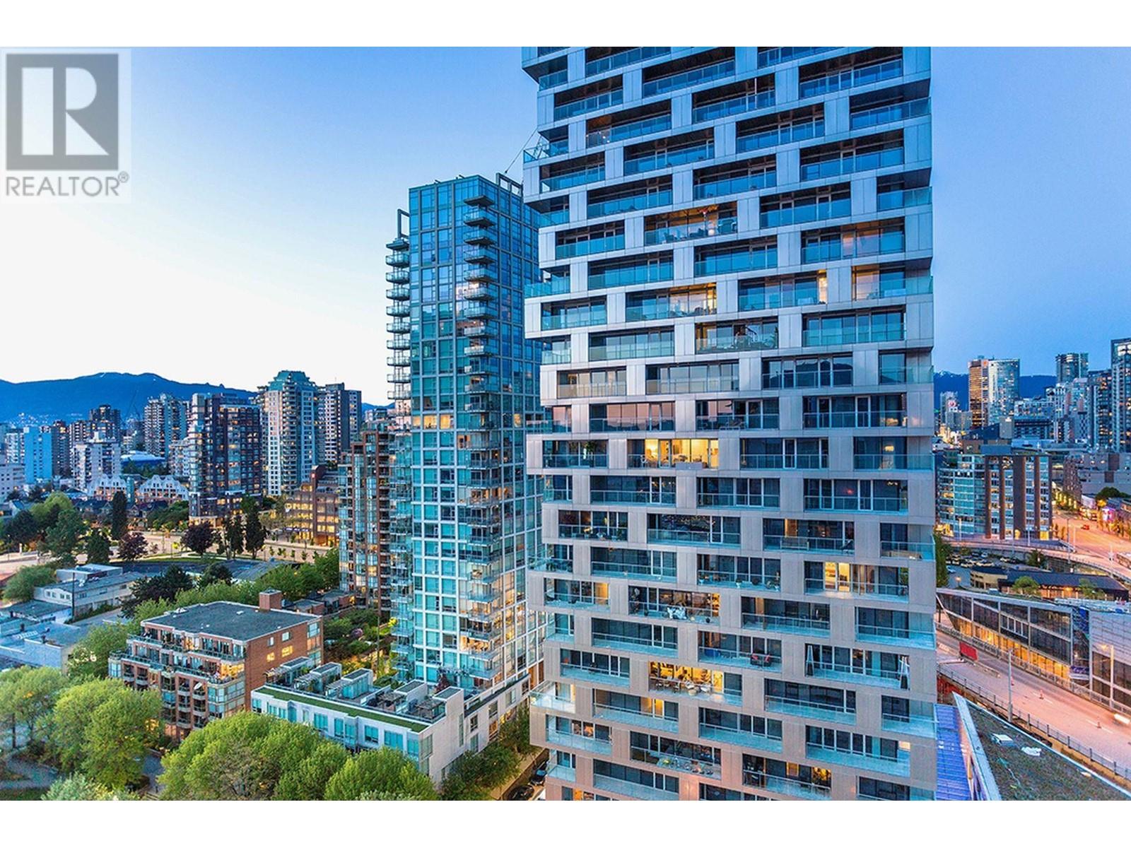 Listing Picture 25 of 40 : 2304 1500 HOWE STREET, Vancouver / 溫哥華 - 魯藝地產 Yvonne Lu Group - MLS Medallion Club Member