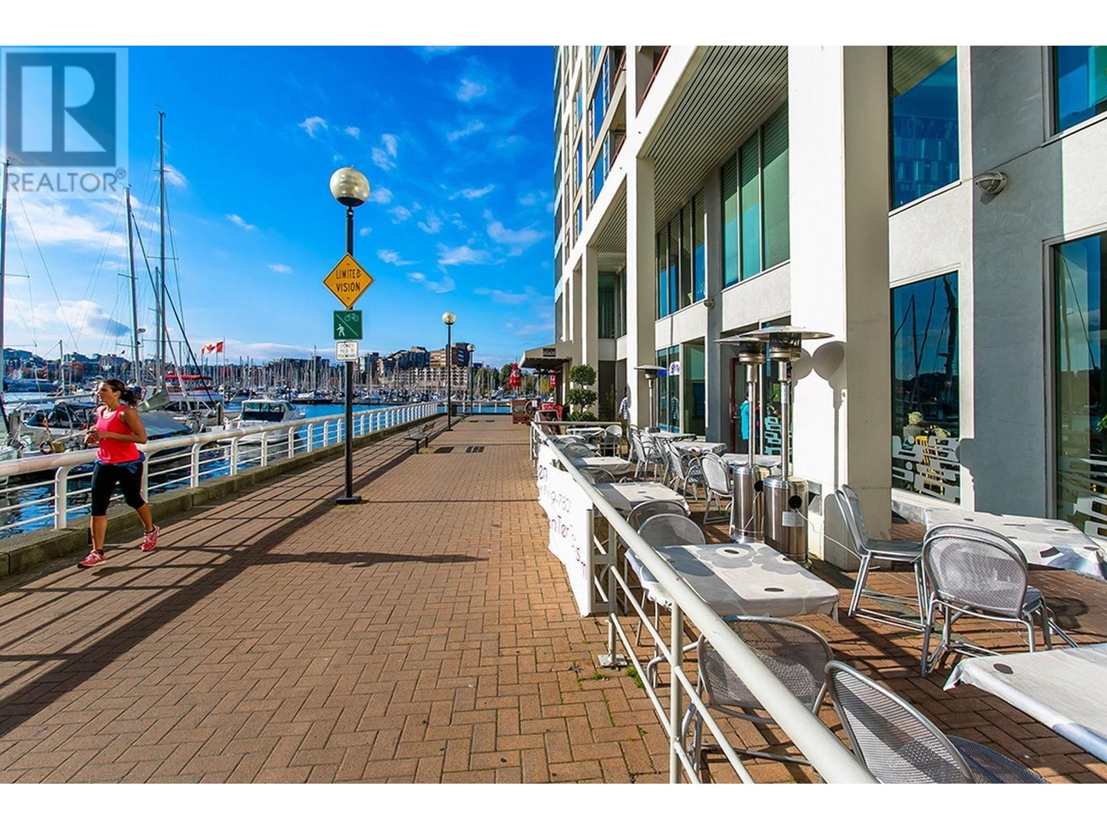 Listing Picture 35 of 40 : 2304 1500 HOWE STREET, Vancouver / 溫哥華 - 魯藝地產 Yvonne Lu Group - MLS Medallion Club Member