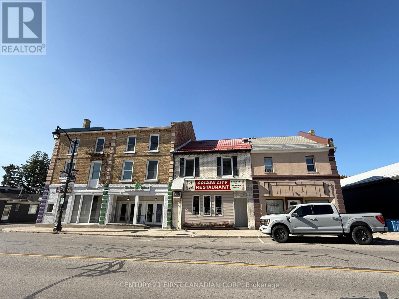 439 Main Street S, South Huron, Ontario  N0M 1S0 - Photo 1 - X9416895