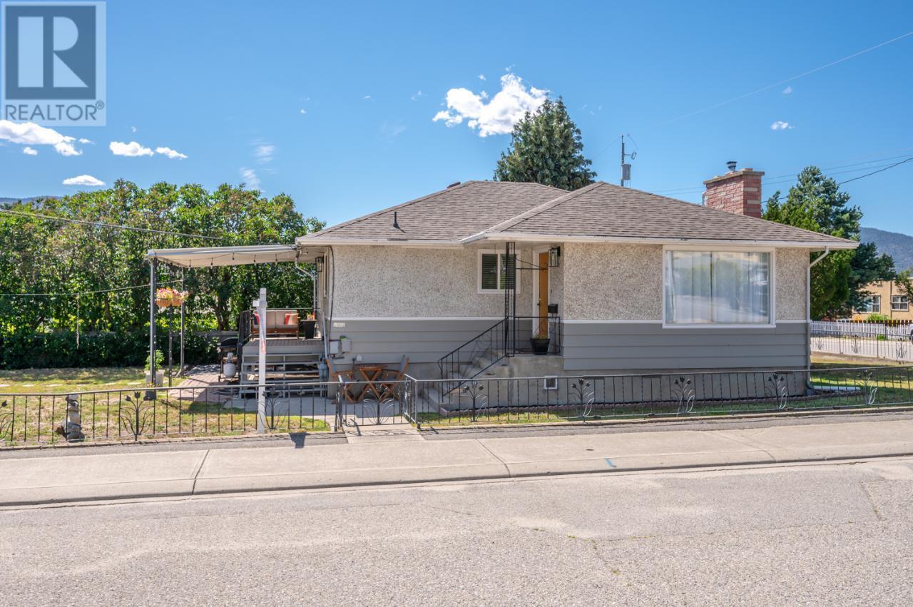 1301 BALFOUR Street Penticton, BC V2A4Y7_33