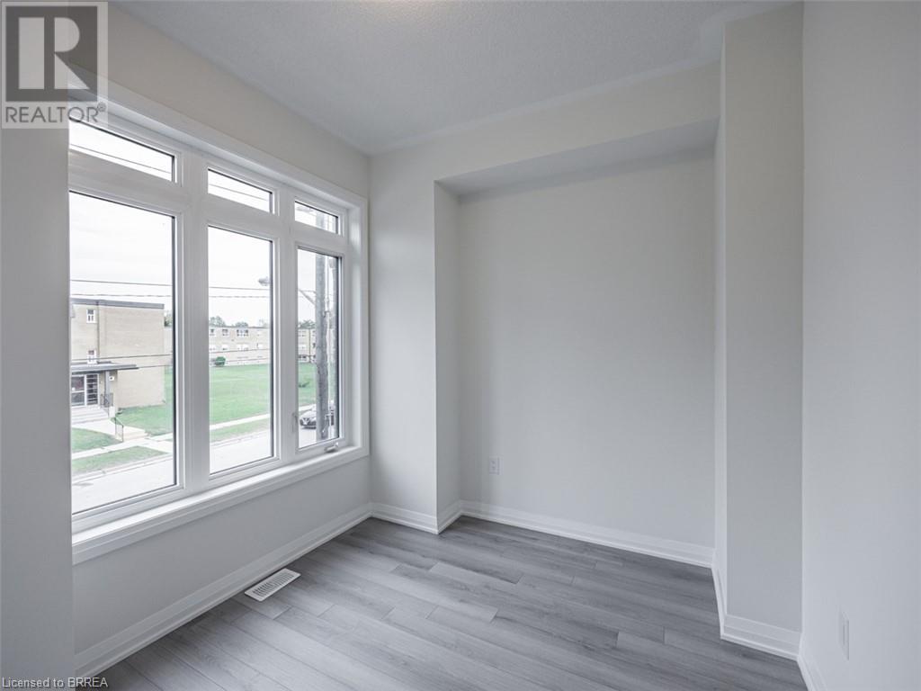 585 Colborne Street E Unit# 402, Brantford, Ontario  N3S 3M7 - Photo 15 - 40657976