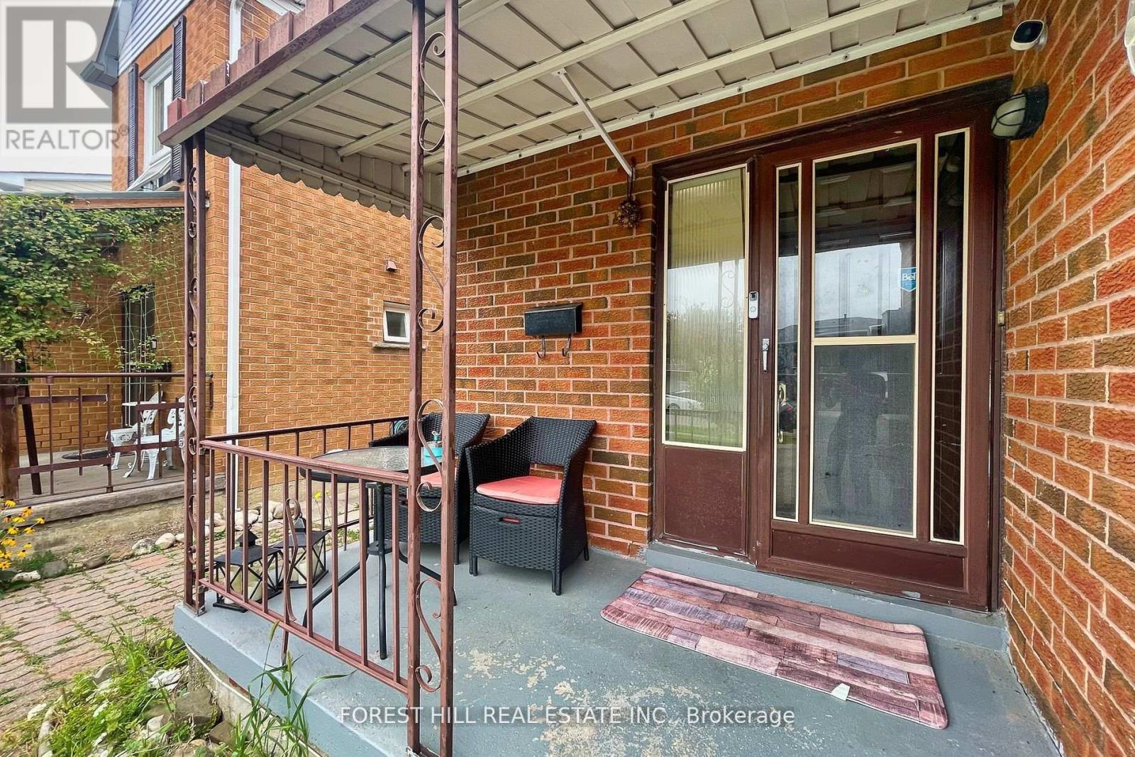 4006 Bishopstoke Lane, Mississauga, Ontario  L4Z 1J2 - Photo 2 - W9416978