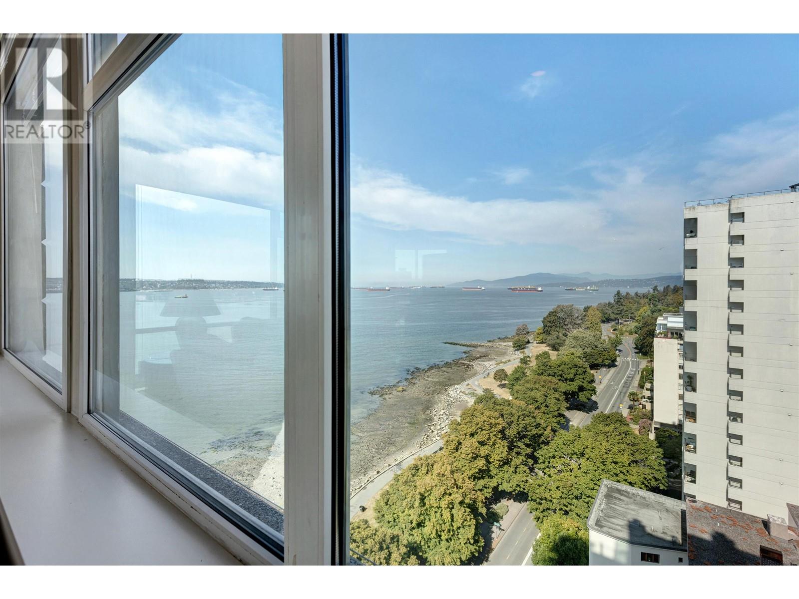 Listing Picture 33 of 40 : 1600 1919 BEACH AVENUE, Vancouver / 溫哥華 - 魯藝地產 Yvonne Lu Group - MLS Medallion Club Member