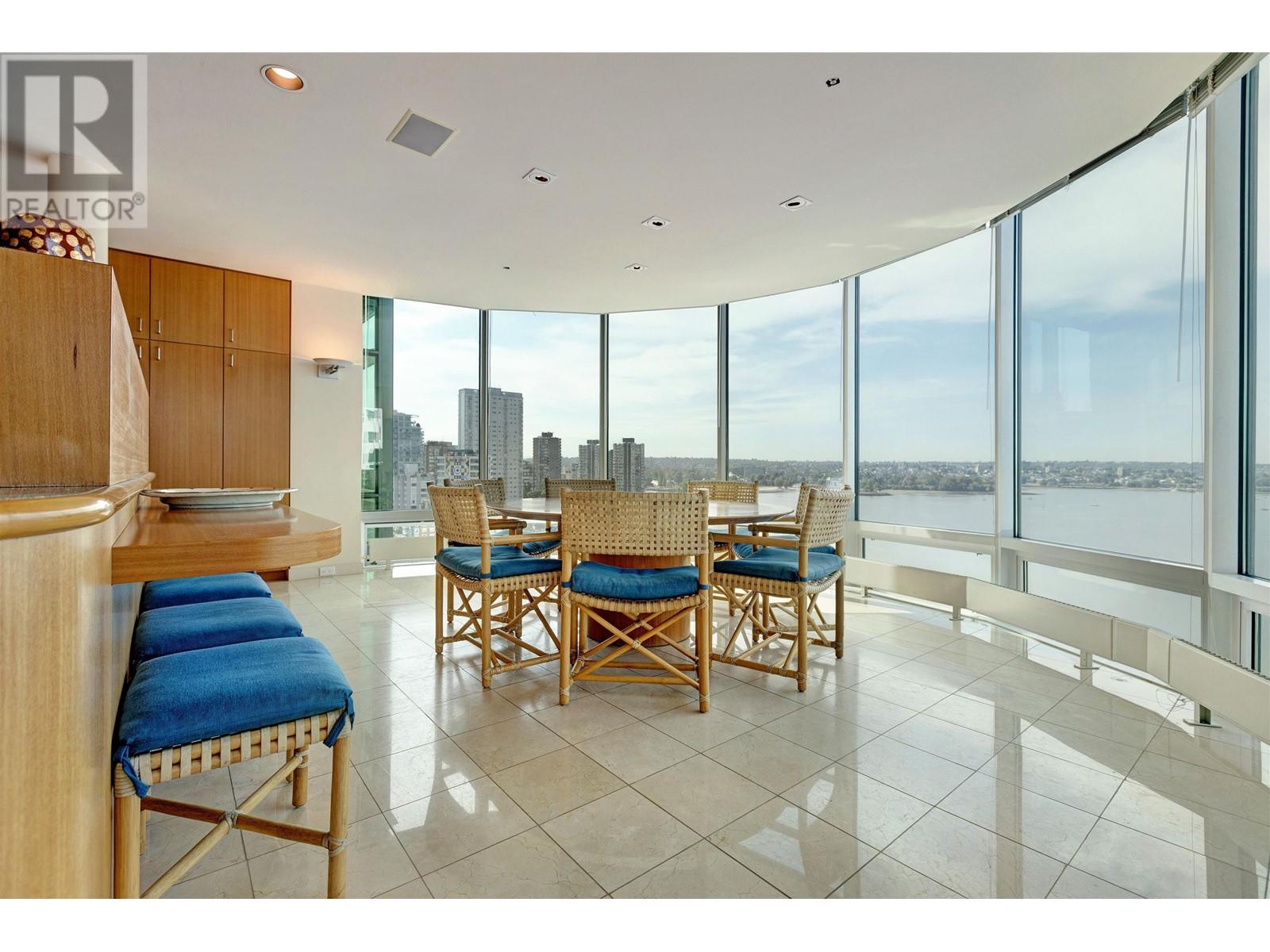 Listing Picture 8 of 40 : 1600 1919 BEACH AVENUE, Vancouver / 溫哥華 - 魯藝地產 Yvonne Lu Group - MLS Medallion Club Member