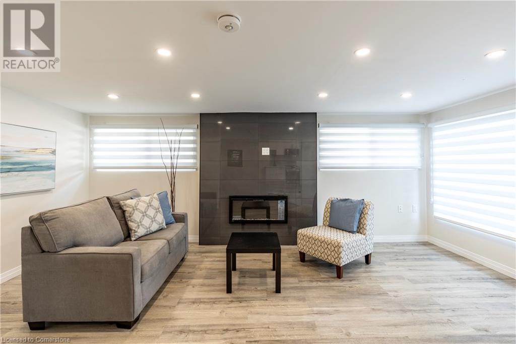 34 Dooley Drive, Kitchener, Ontario  N2A 1L4 - Photo 8 - 40662126