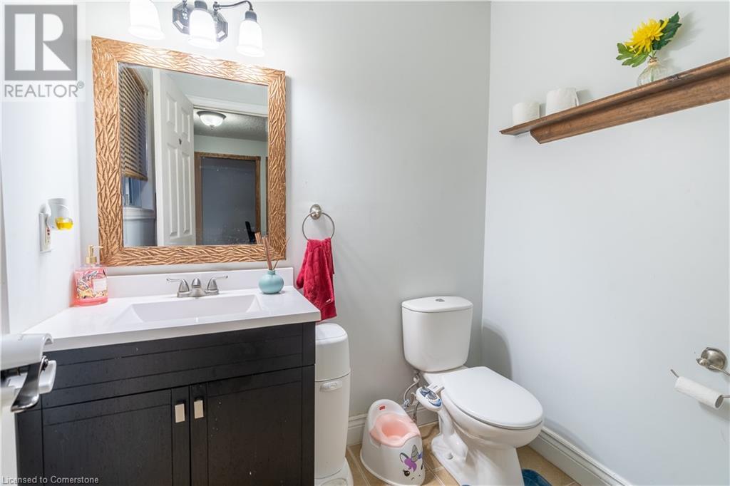 830 Stonegate Drive, Woodstock, Ontario  N4V 1G4 - Photo 5 - 40663837