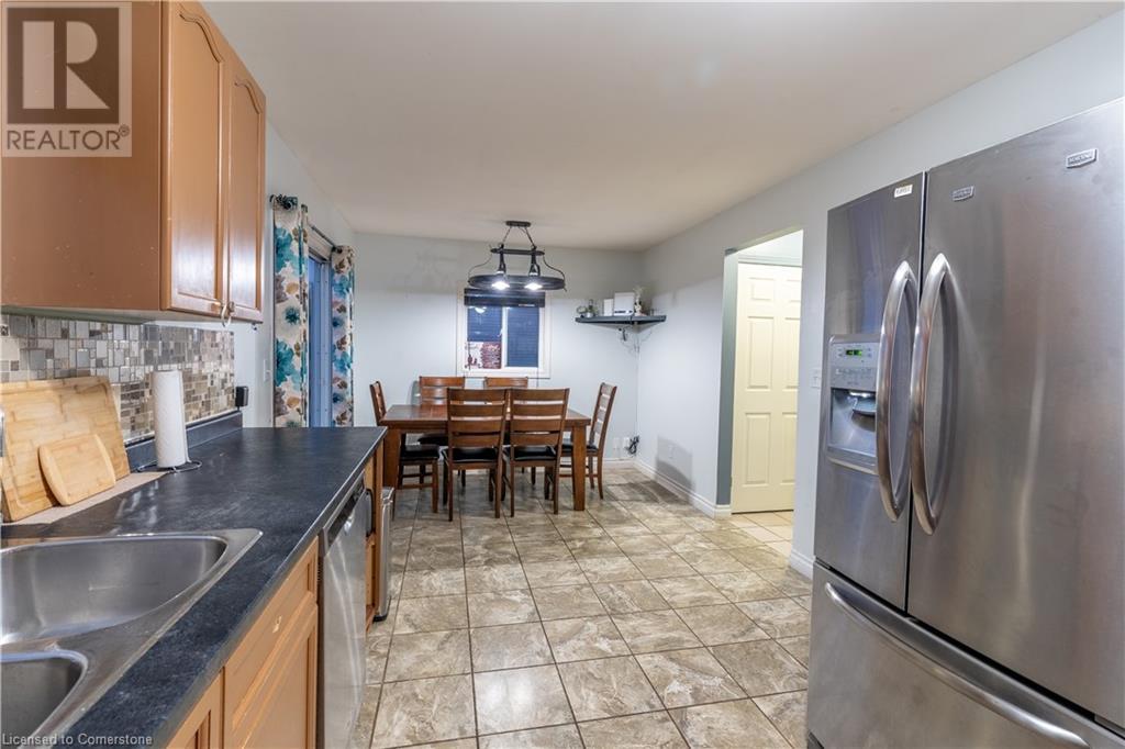 830 Stonegate Drive, Woodstock, Ontario  N4V 1G4 - Photo 7 - 40663837