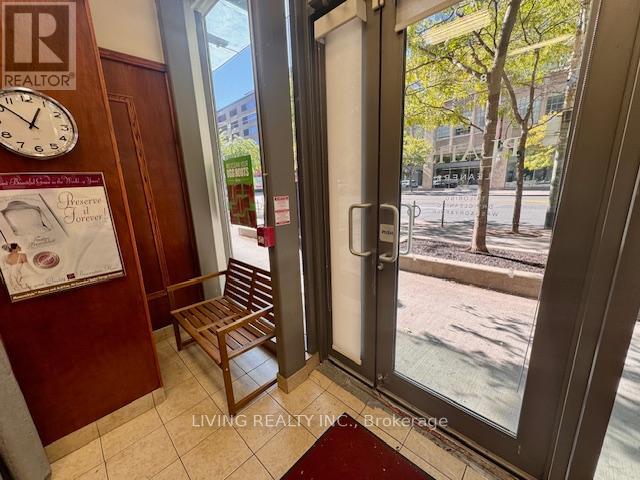 2a - 835 Bay Street, Toronto, Ontario  M5S 3M4 - Photo 6 - C9417238