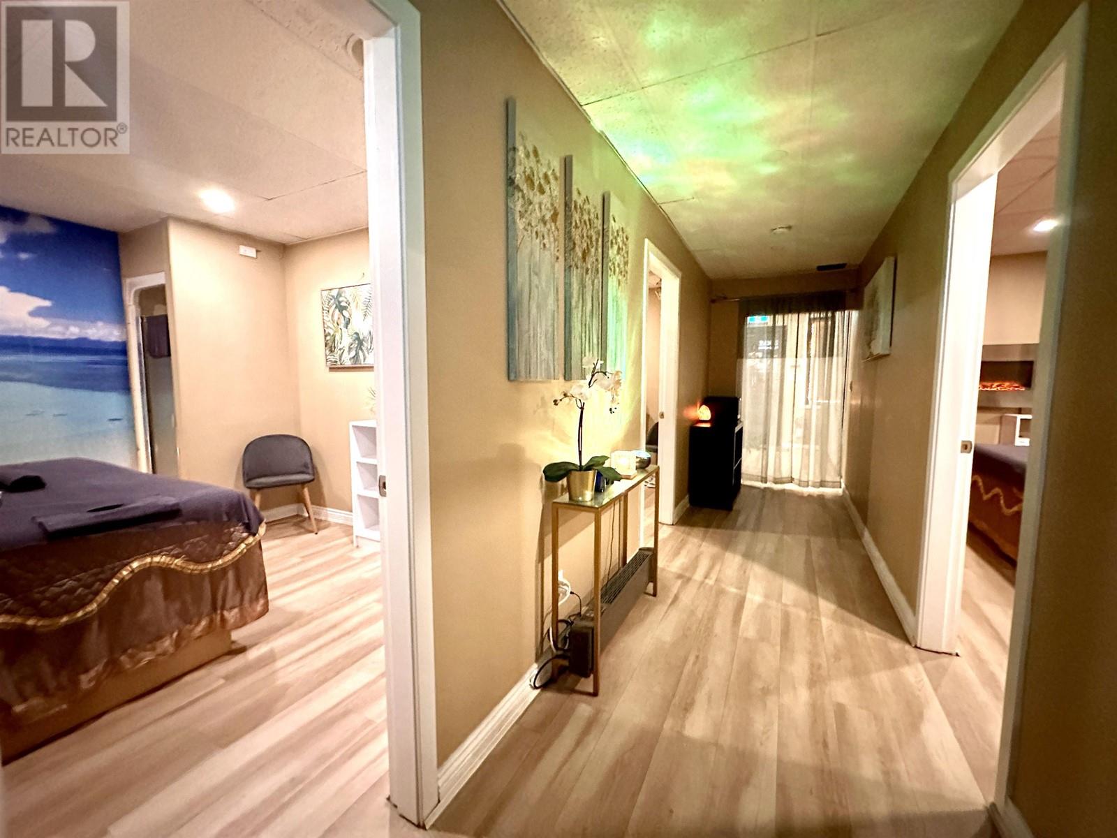 121 W Broadway, Vancouver, British Columbia  V5Y 1P4 - Photo 11 - C8063790