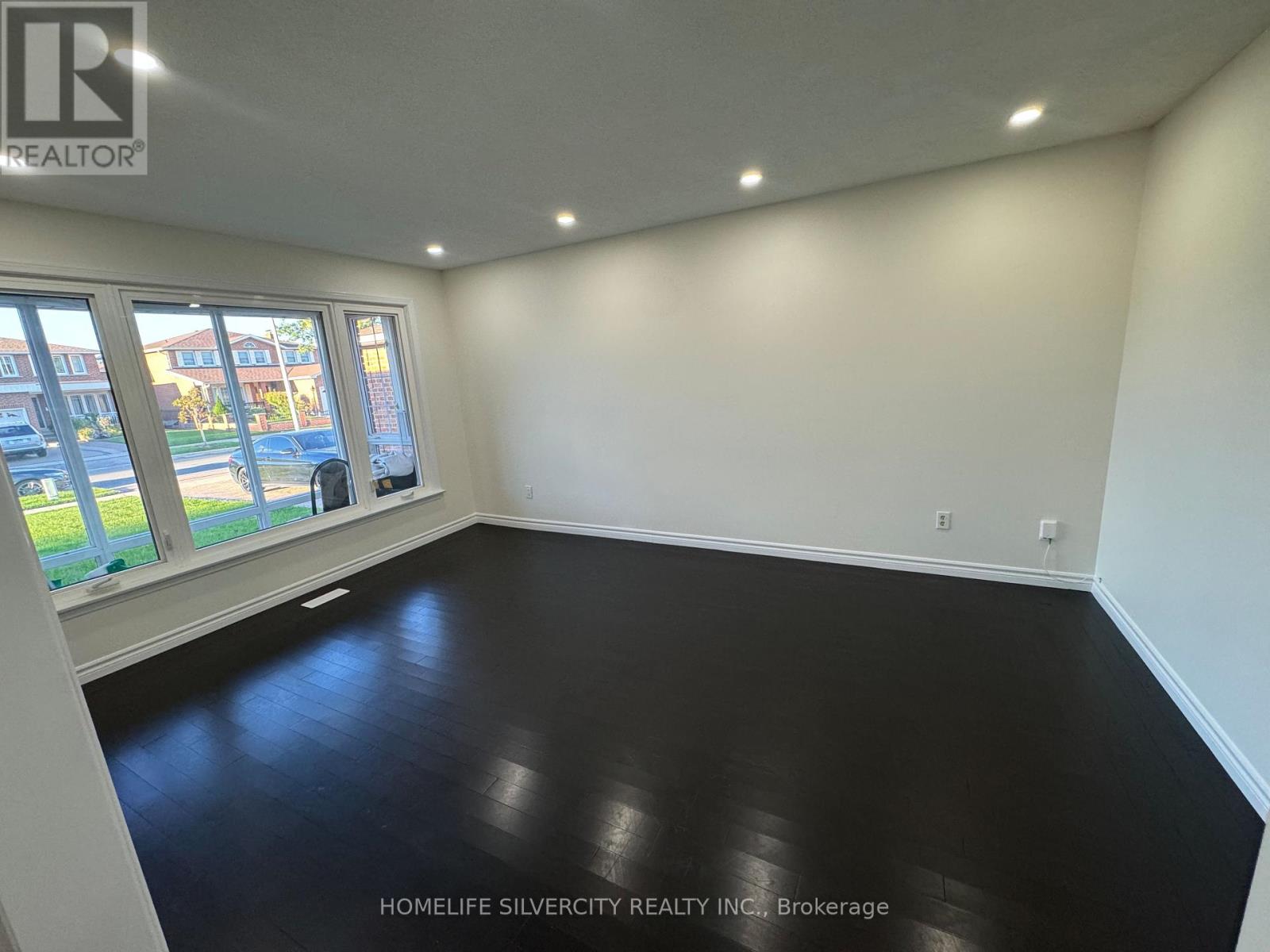 23 Shockley Drive, Toronto, Ontario  M9V 4Y3 - Photo 6 - W9417446