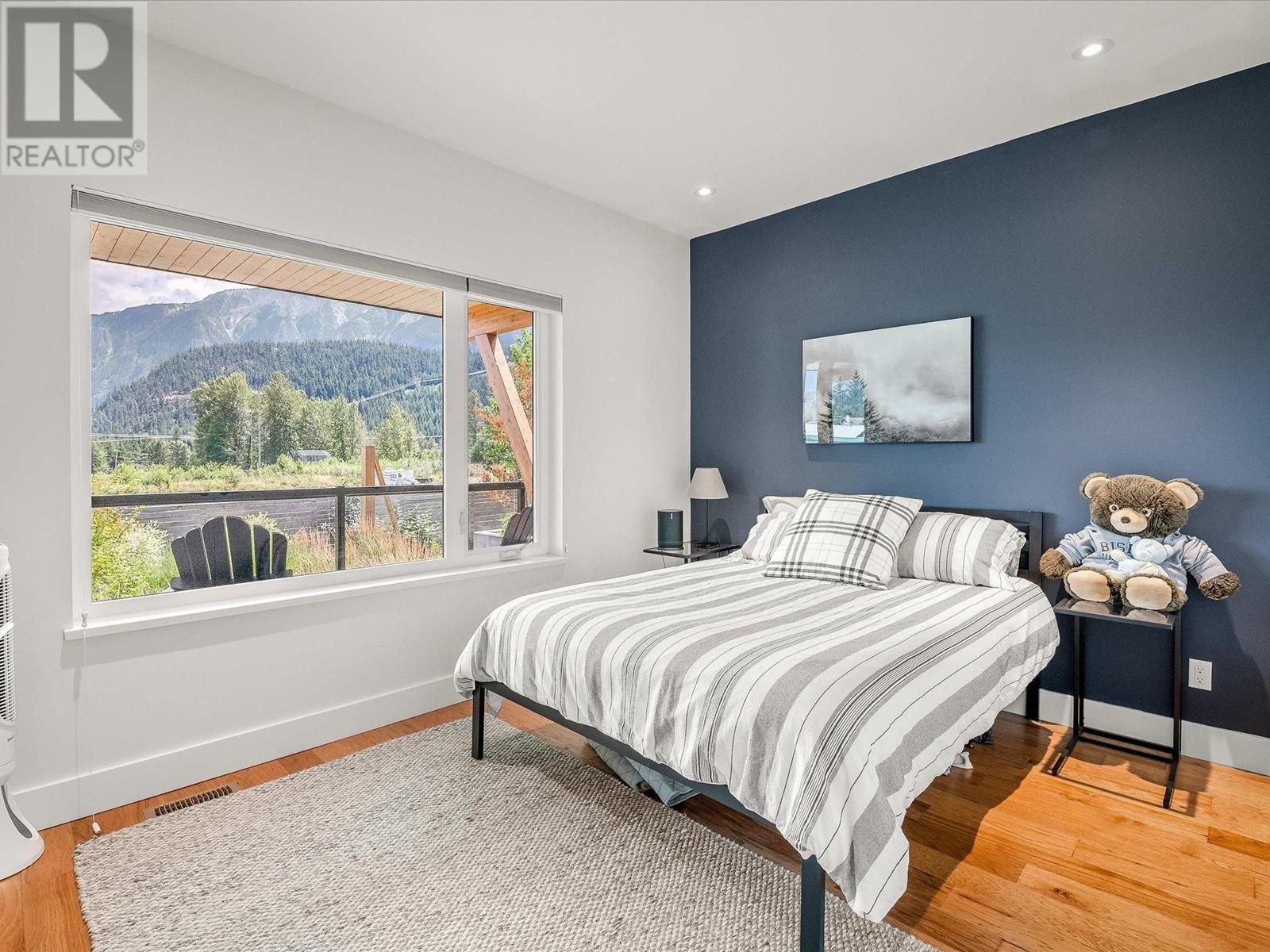 2027 Tiyata Boulevard, Pemberton, British Columbia  V0N 2L1 - Photo 14 - R2937014