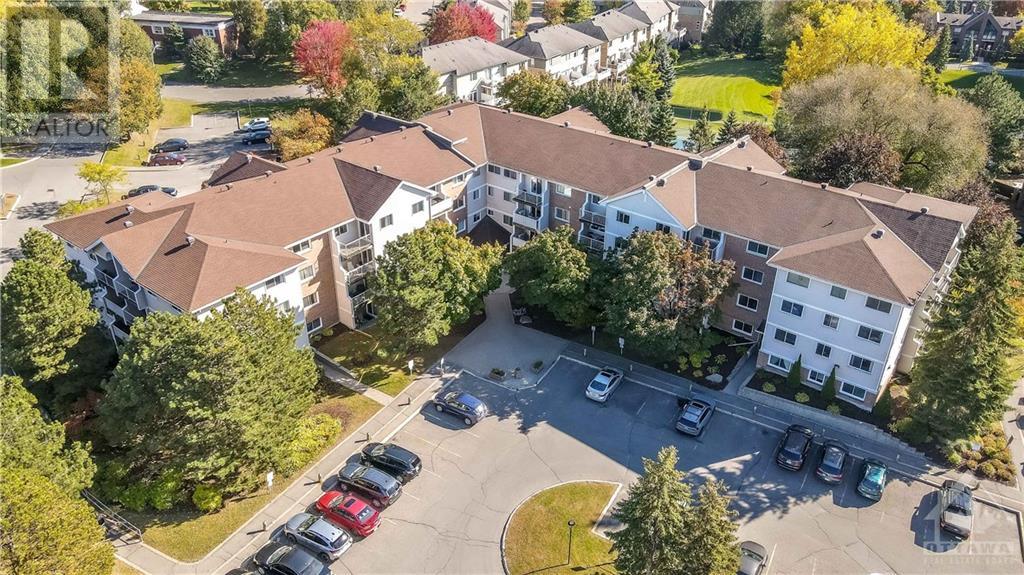 260 BRITTANY DRIVE UNIT#107 Ottawa