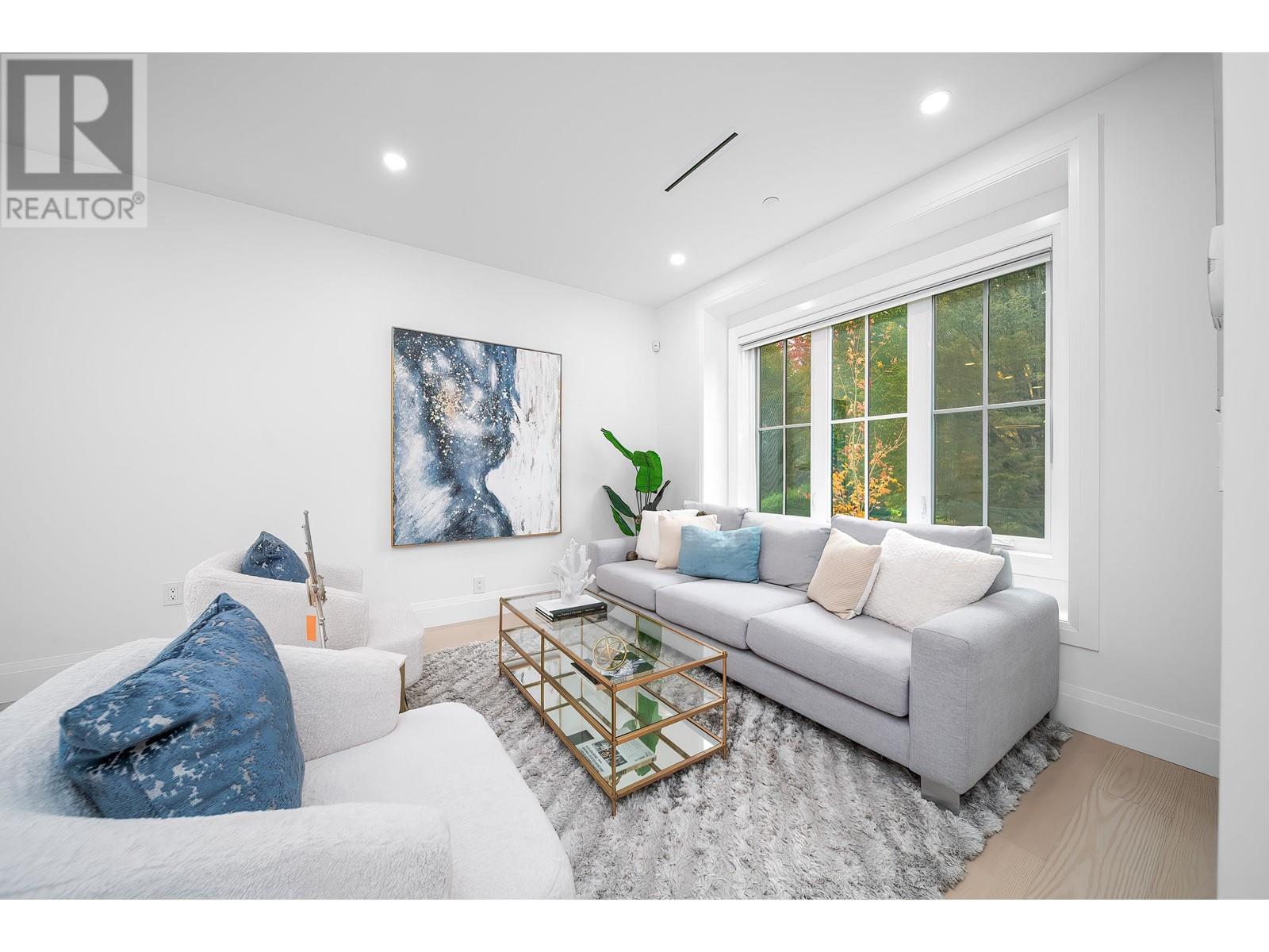 2857 Rosemont Drive, Vancouver, British Columbia  V5S 2C6 - Photo 9 - R2936923