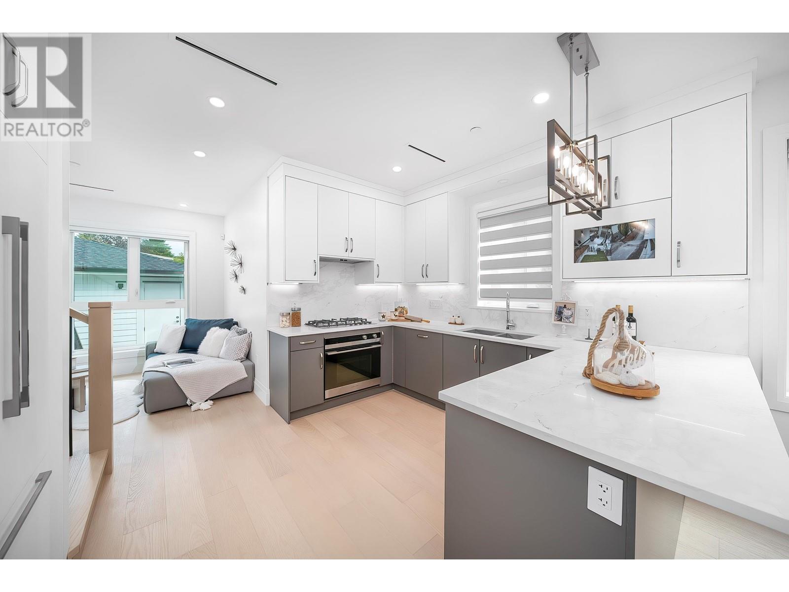 2857 Rosemont Drive, Vancouver, British Columbia  V5S 2C6 - Photo 15 - R2936923