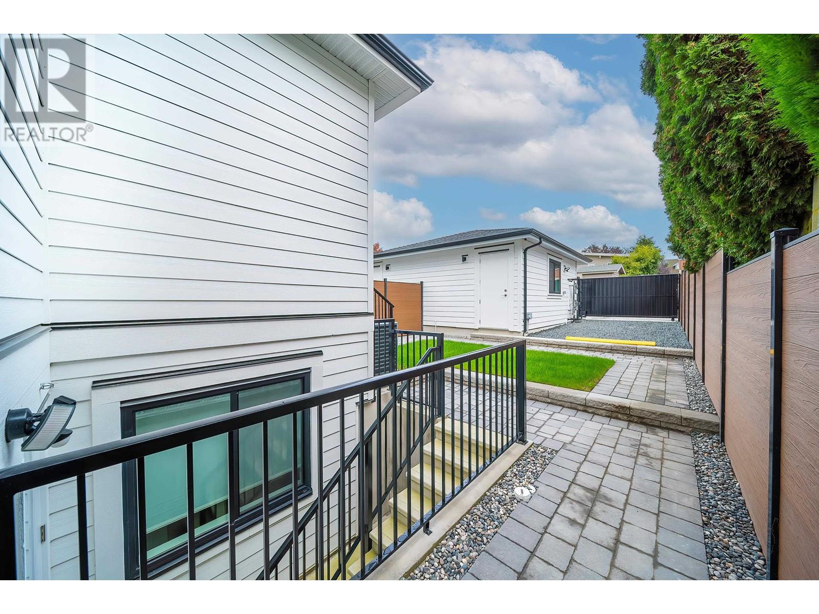 2857 Rosemont Drive, Vancouver, British Columbia  V5S 2C6 - Photo 4 - R2936923