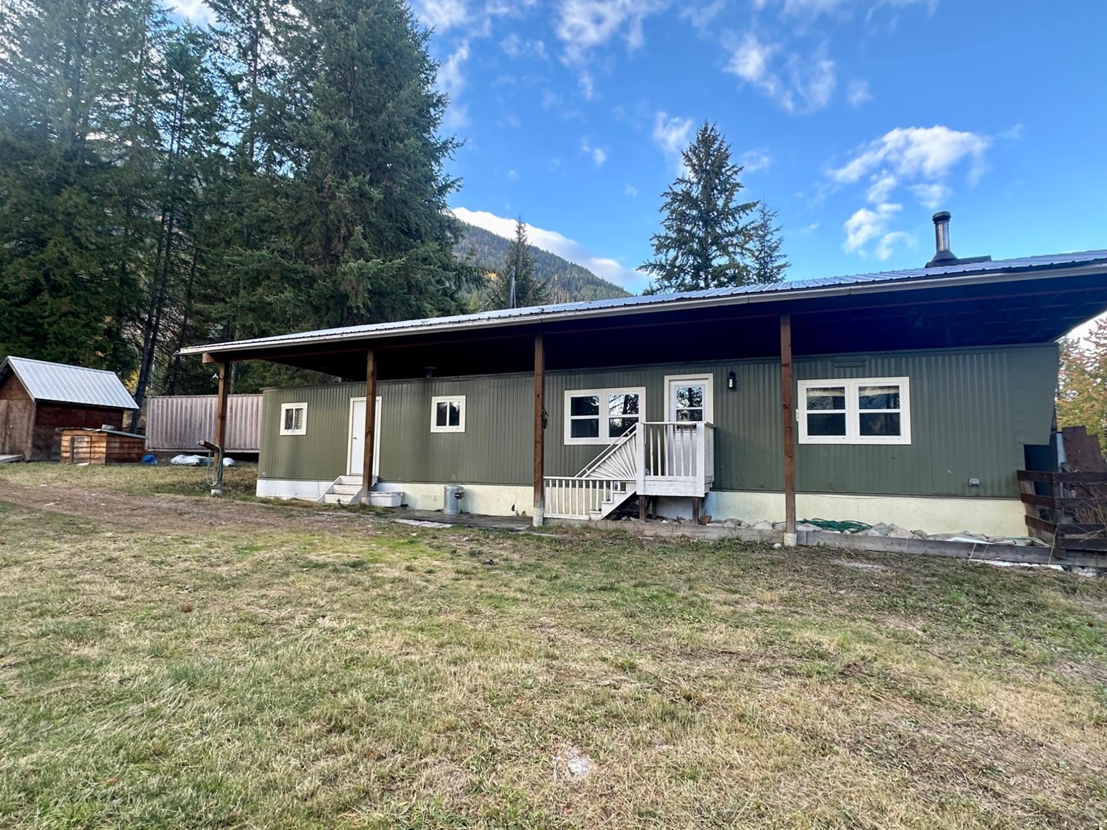 1982 LOFF ROAD, Castlegar, British Columbia One Percent Realty Ltd