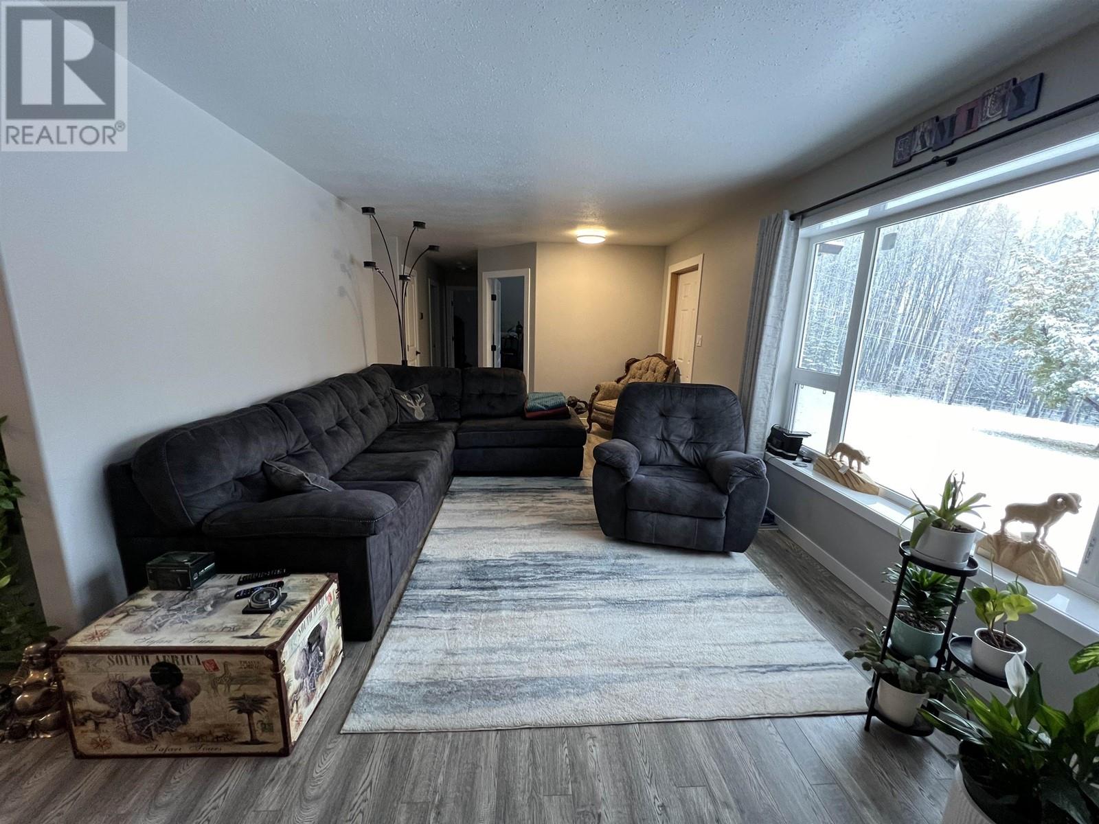 7608 Old Alaska Highway, Fort Nelson, British Columbia  V0C 1R0 - Photo 8 - R2936769