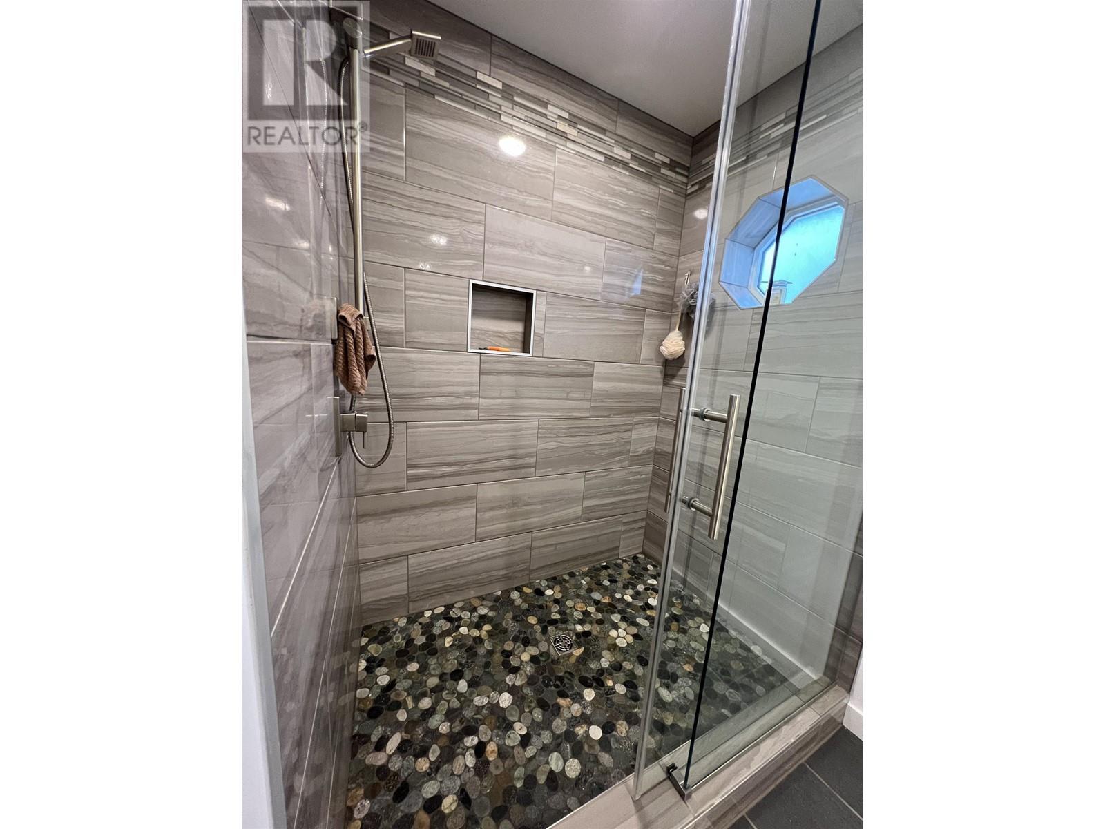 7608 Old Alaska Highway, Fort Nelson, British Columbia  V0C 1R0 - Photo 18 - R2936769