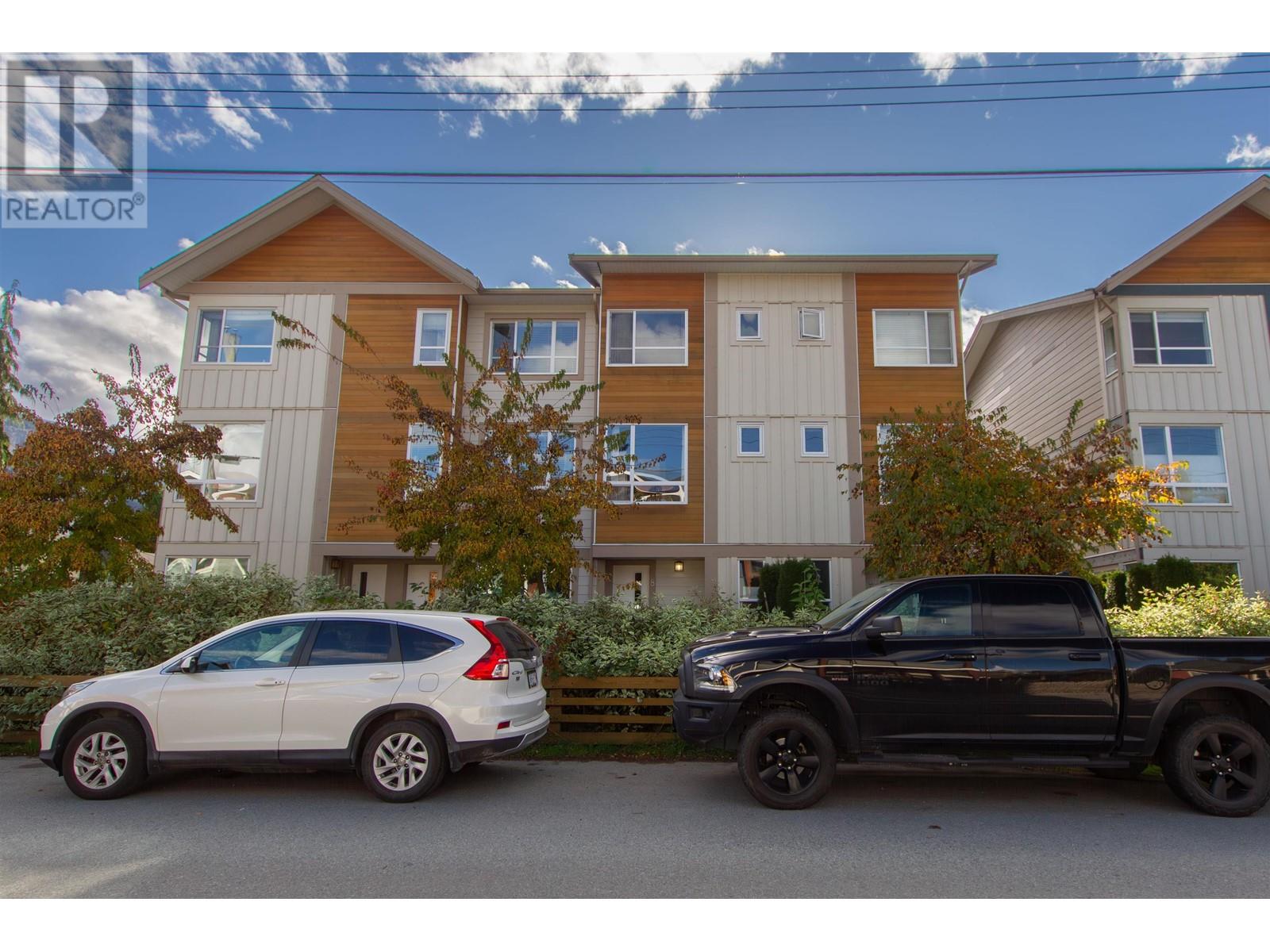 8 1188 WILSON CRESCENT, Squamish, British Columbia One Percent Realty