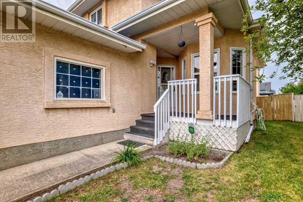 27 Coral Sands Place Ne, Calgary, Alberta  T3J 3J2 - Photo 2 - A2156993