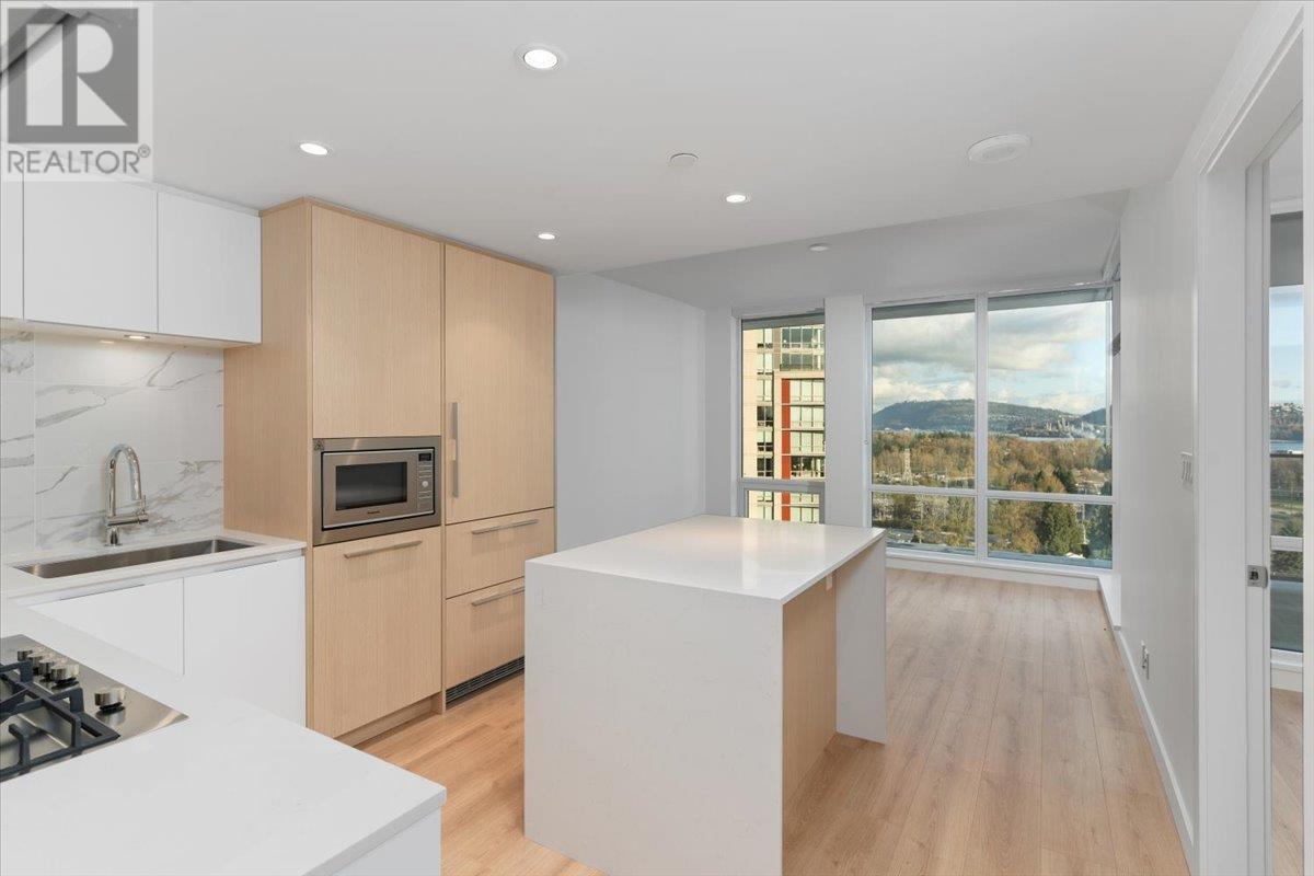 1904 1500 Fern Street, North Vancouver, British Columbia  V7J 1H6 - Photo 1 - R2936815