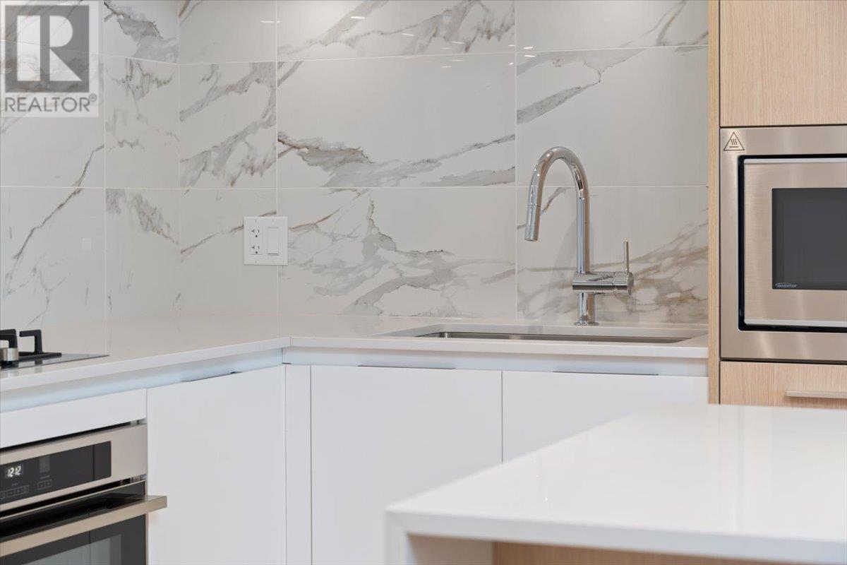 1904 1500 Fern Street, North Vancouver, British Columbia  V7J 1H6 - Photo 6 - R2936815