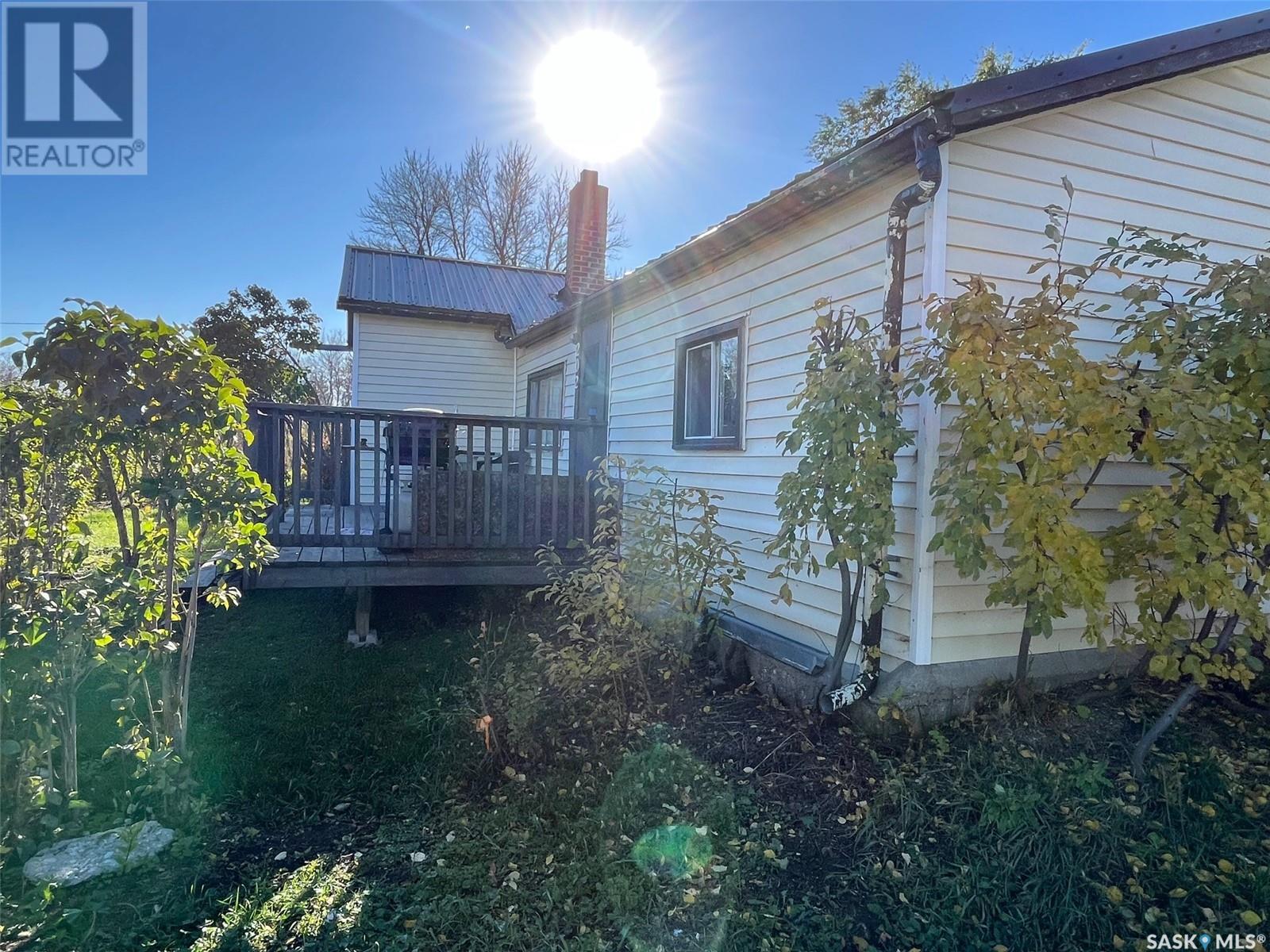 202 3rd Avenue, Young, Saskatchewan  S0K 4Y0 - Photo 5 - SK986437
