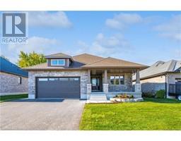 135 RONNIES Way, Mount Forest, Ontario