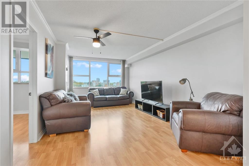 555 BRITTANY DRIVE UNIT#1112 Ottawa