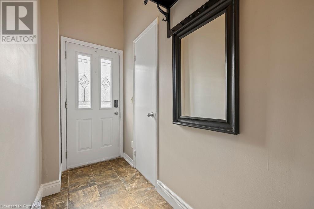 51 Caroga Court Unit# 10, Hamilton, Ontario  L9C 7C2 - Photo 7 - 40660874
