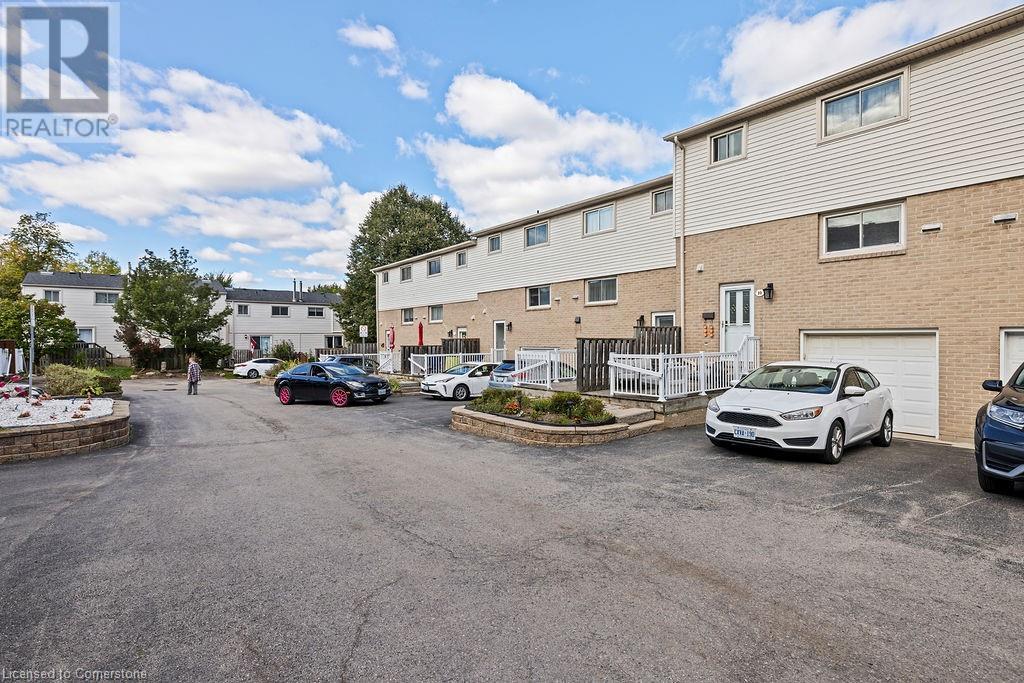 51 Caroga Court Unit# 10, Hamilton, Ontario  L9C 7C2 - Photo 4 - 40660874