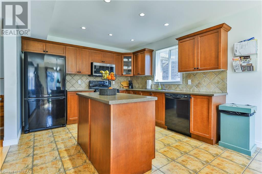 29 Fisher Street, Brantford, Ontario  N3T 0B3 - Photo 11 - 40640578