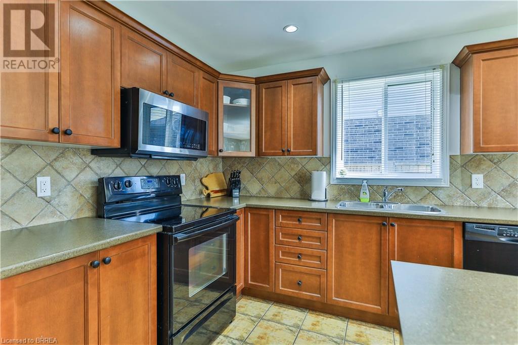 29 Fisher Street, Brantford, Ontario  N3T 0B3 - Photo 14 - 40640578