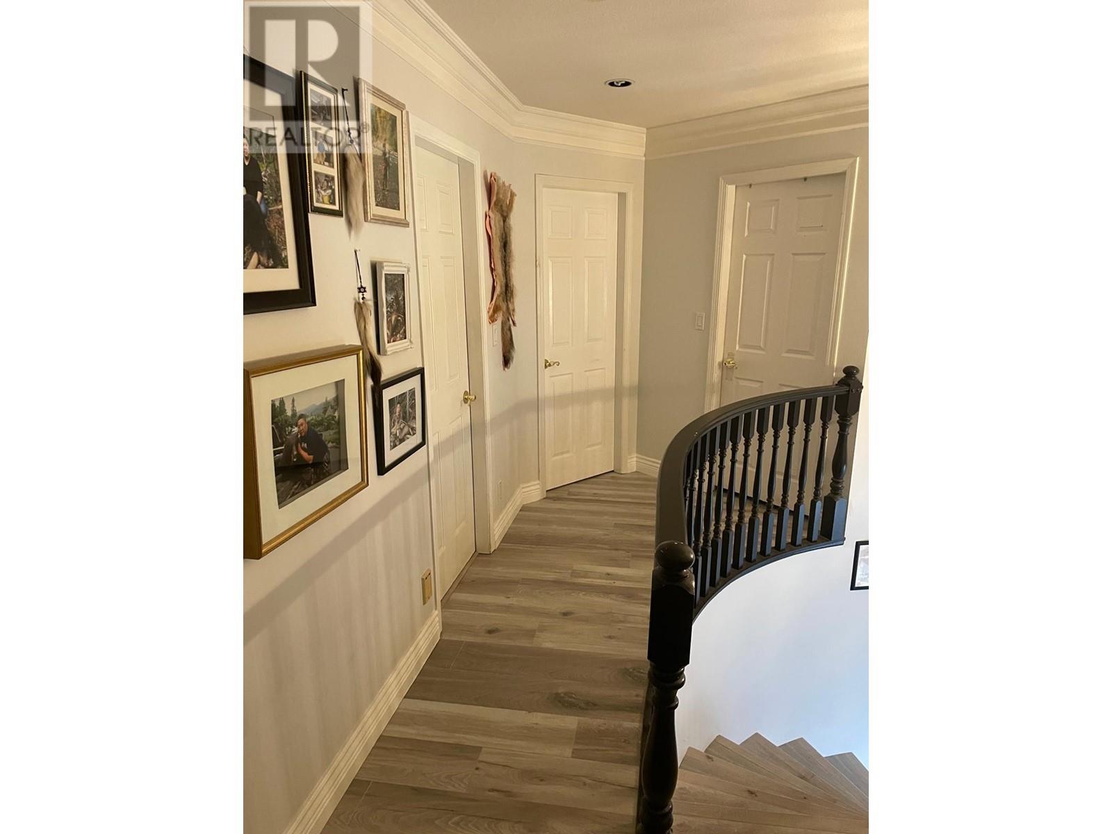 541 Tempe Crescent, North Vancouver, British Columbia  V7N 1E7 - Photo 3 - R2931640