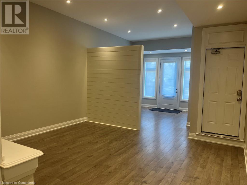 163 Seabrooke Drive, Kitchener, Ontario  N2R 1P6 - Photo 4 - 40662707