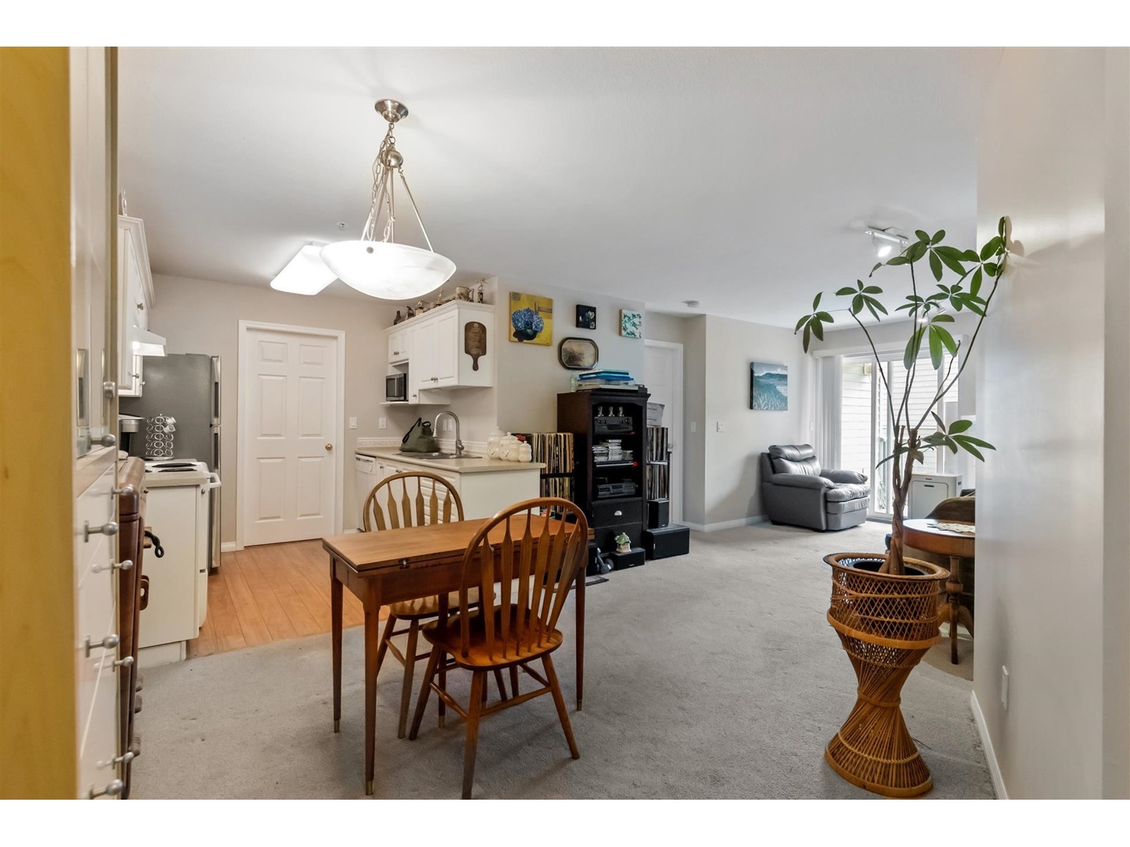 Property at 207 1280 MERKLIN STREET image 5