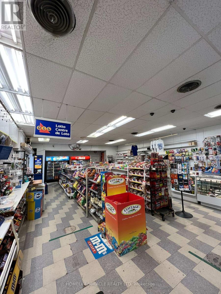 675 King Street, Port Colborne, Ontario  L3K 4H9 - Photo 3 - X9418102