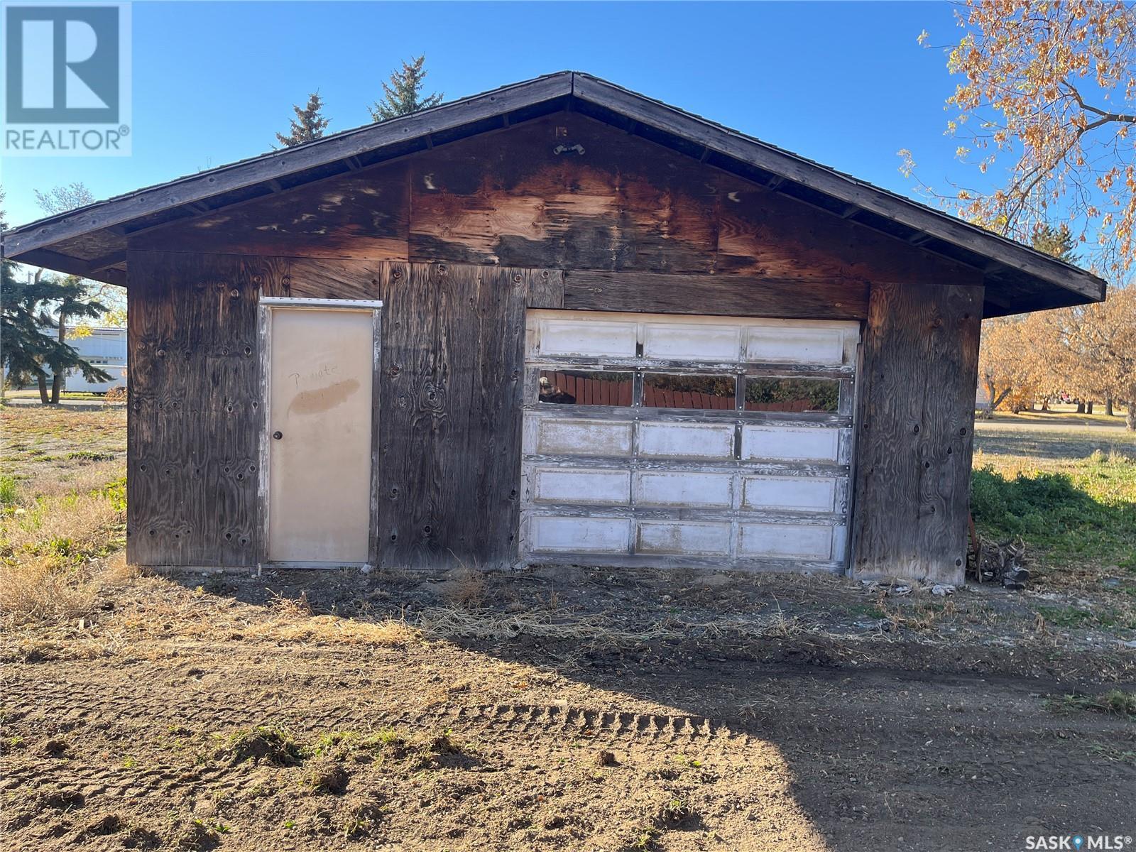 122 & 126 1st Street E, Wadena, Saskatchewan  S0A 4J0 - Photo 13 - SK986150