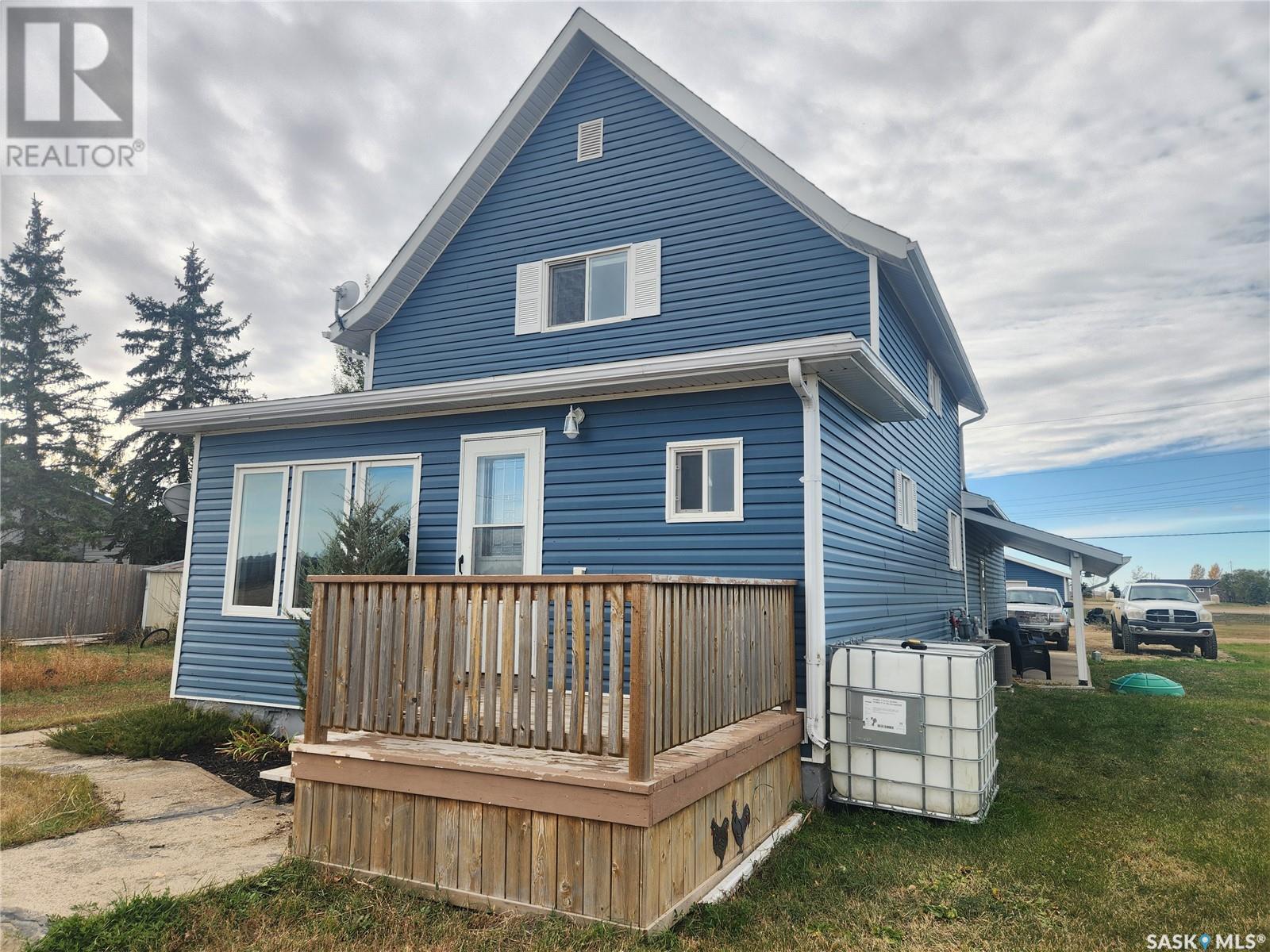 10 Danton Street, Tribune, Saskatchewan  S0C 2M0 - Photo 1 - SK986459