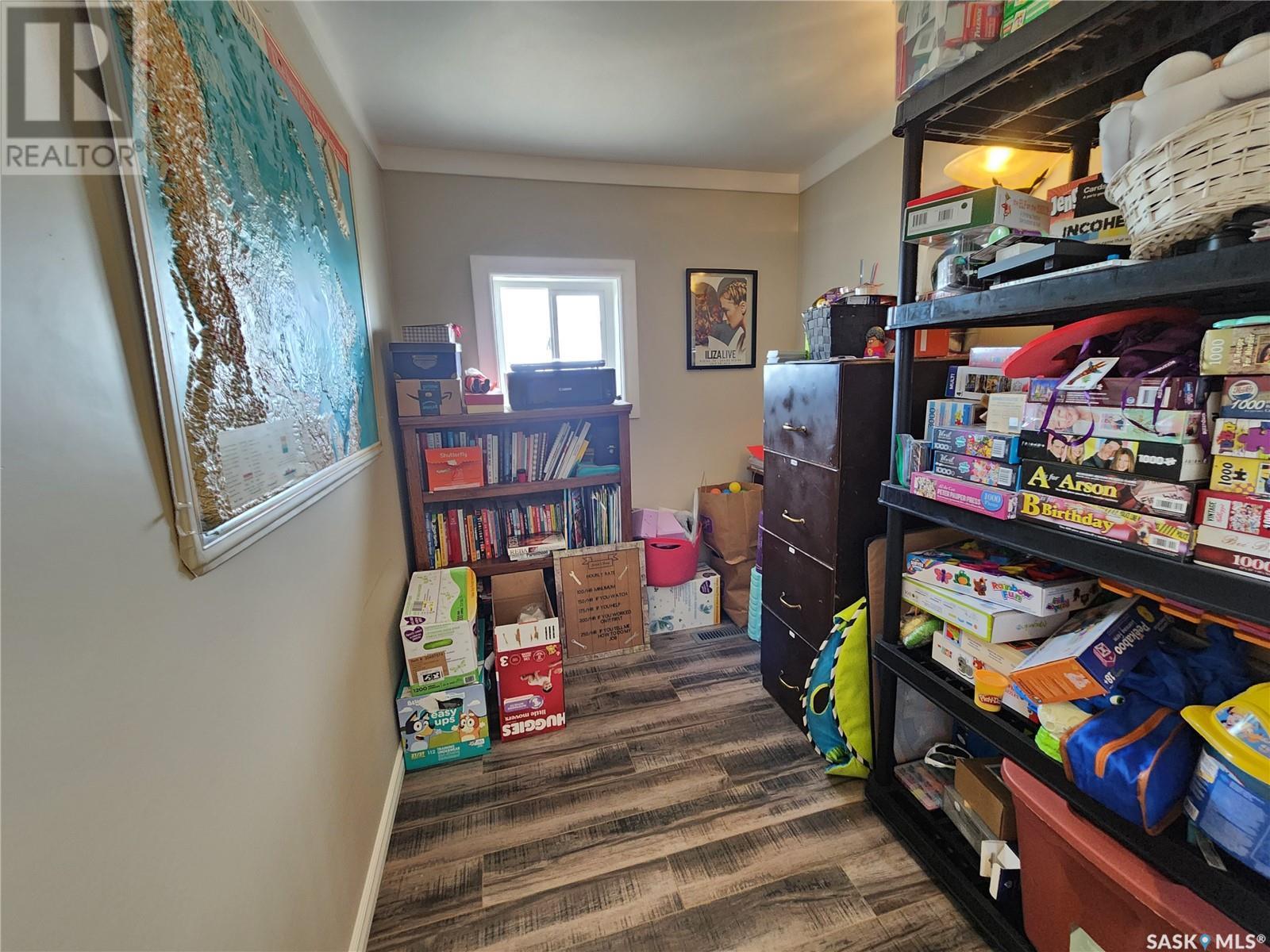 10 Danton Street, Tribune, Saskatchewan  S0C 2M0 - Photo 16 - SK986459