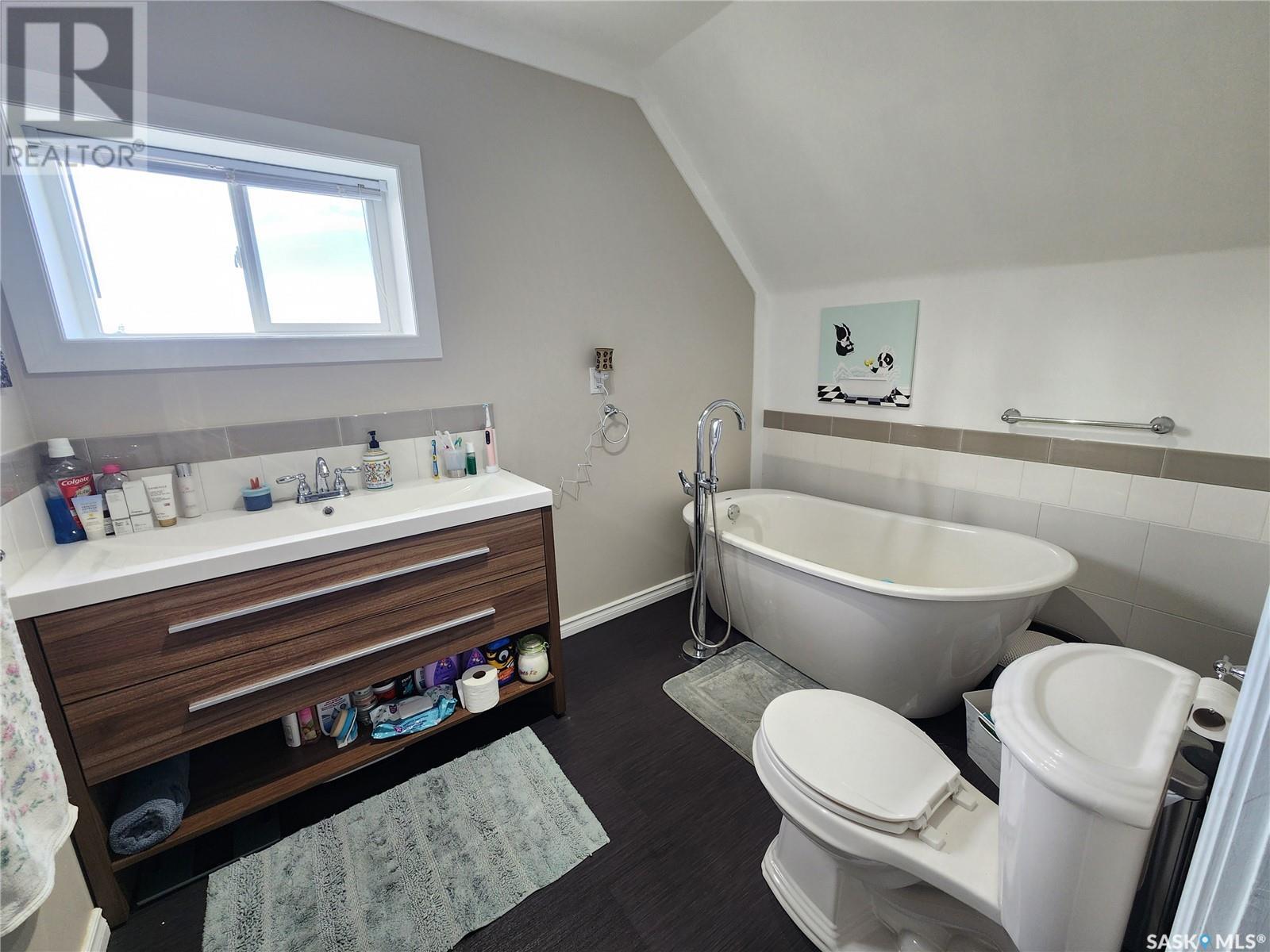 10 Danton Street, Tribune, Saskatchewan  S0C 2M0 - Photo 21 - SK986459