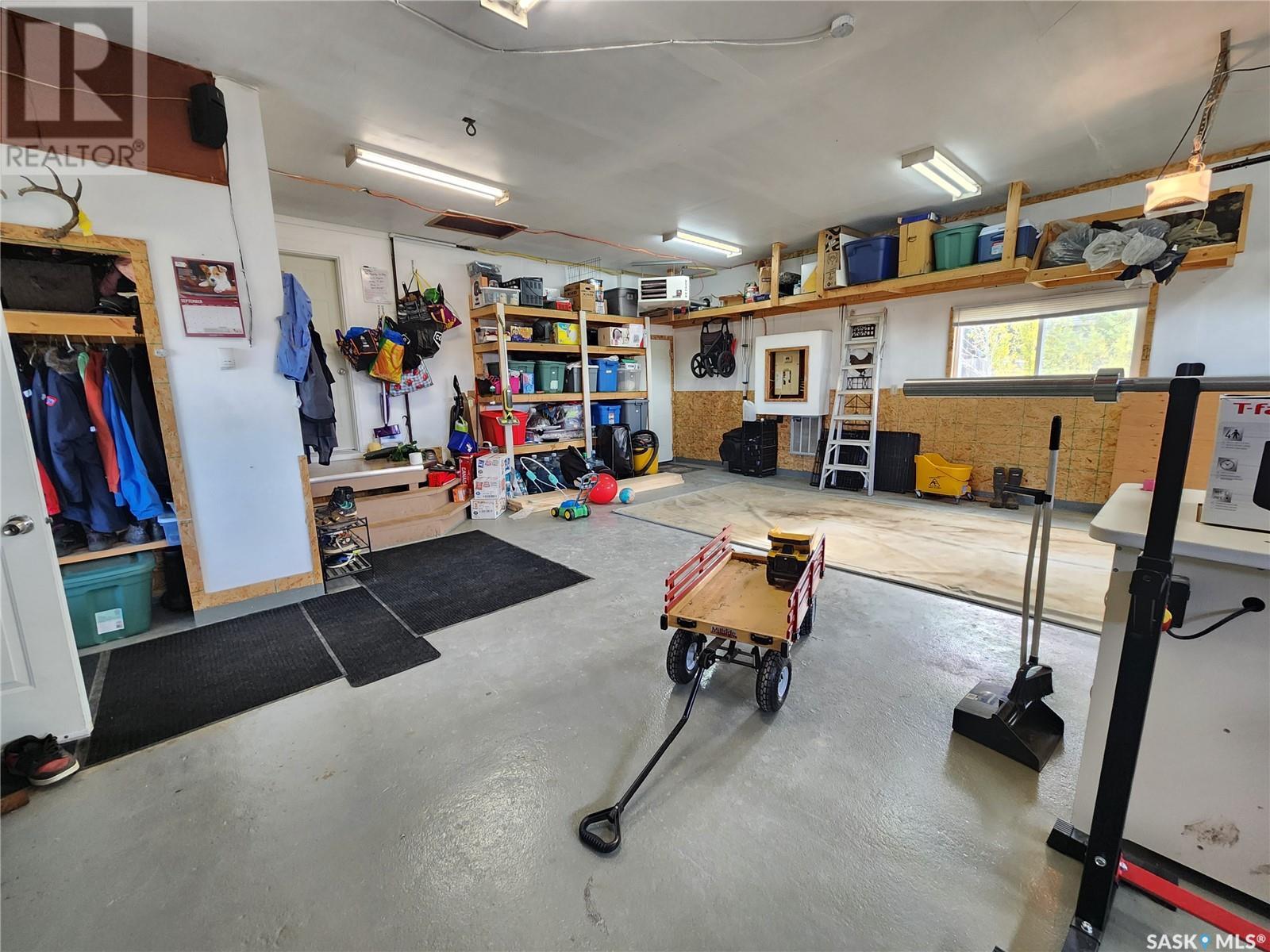 10 Danton Street, Tribune, Saskatchewan  S0C 2M0 - Photo 32 - SK986459