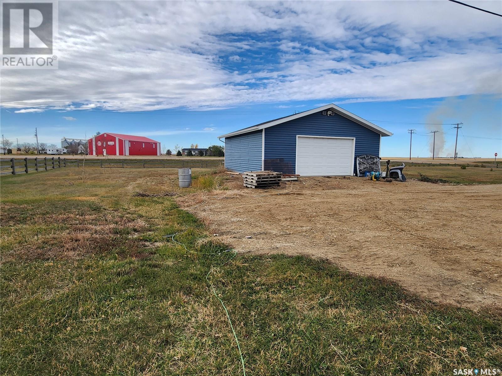 10 Danton Street, Tribune, Saskatchewan  S0C 2M0 - Photo 43 - SK986459