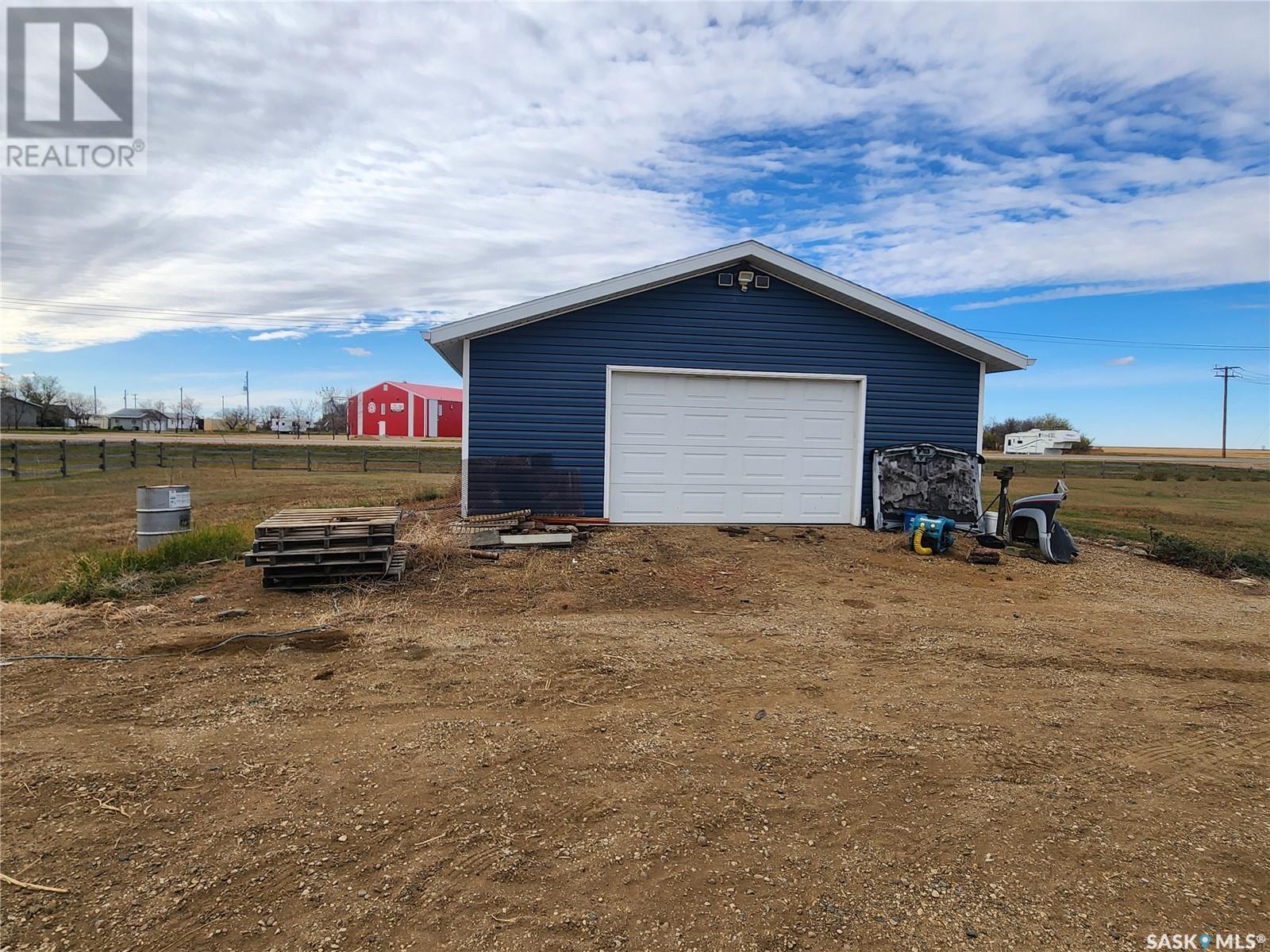 10 Danton Street, Tribune, Saskatchewan  S0C 2M0 - Photo 44 - SK986459