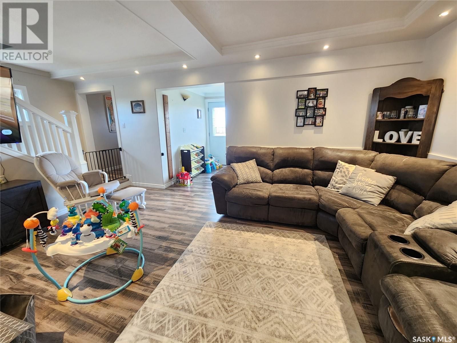 10 Danton Street, Tribune, Saskatchewan  S0C 2M0 - Photo 6 - SK986459