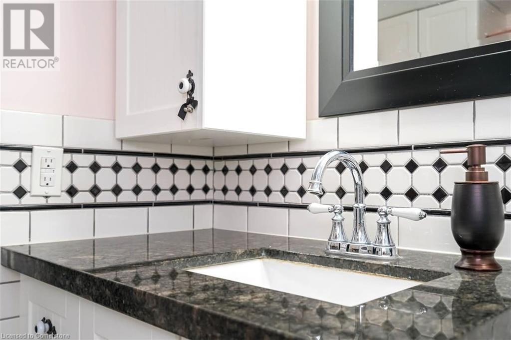 180 Limeridge Road W Unit# 403, Hamilton, Ontario  L9C 7H7 - Photo 19 - 40666141