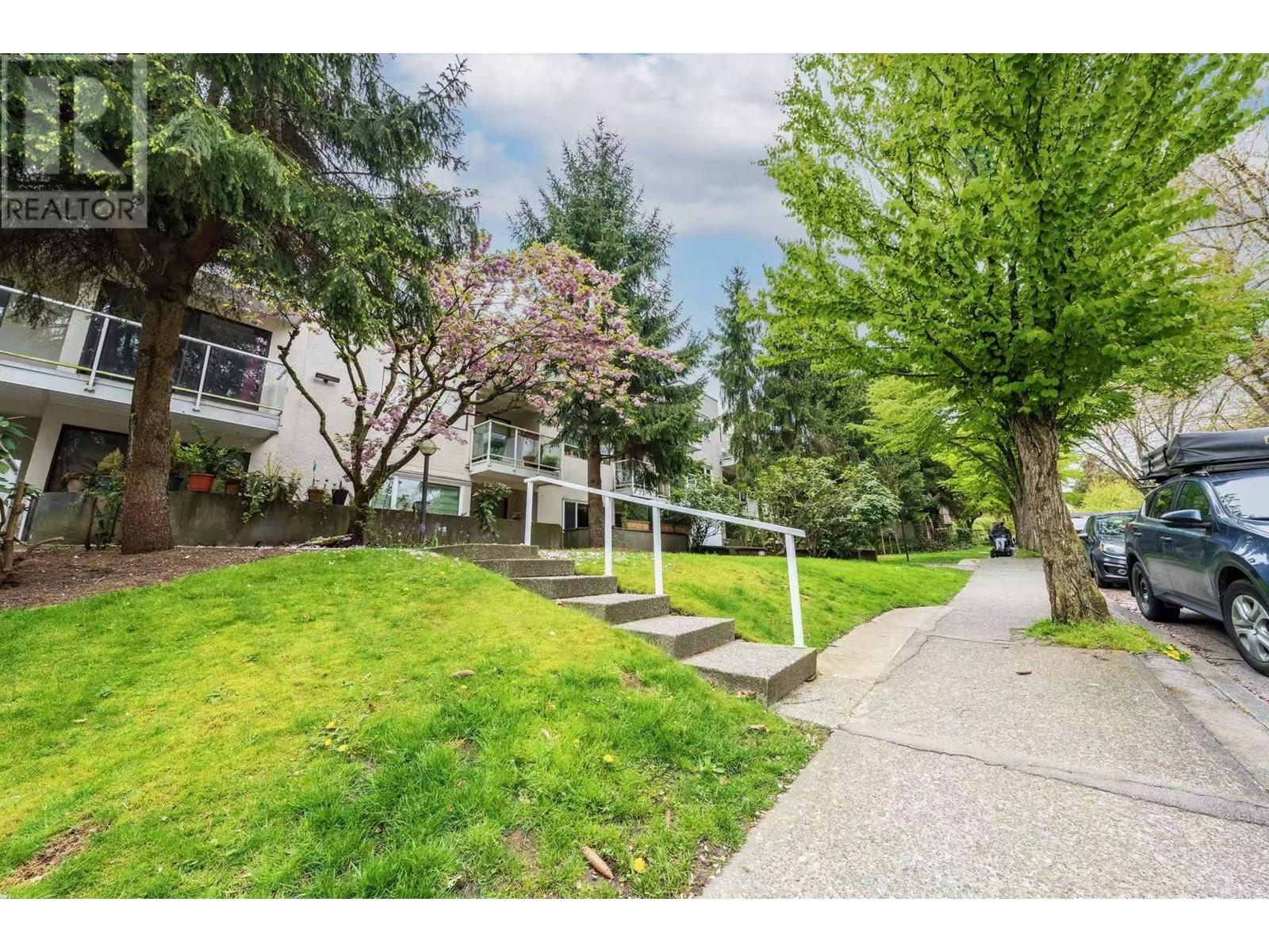 111 830 E 7th Avenue, Vancouver, British Columbia  V5T 4J2 - Photo 1 - R2936394