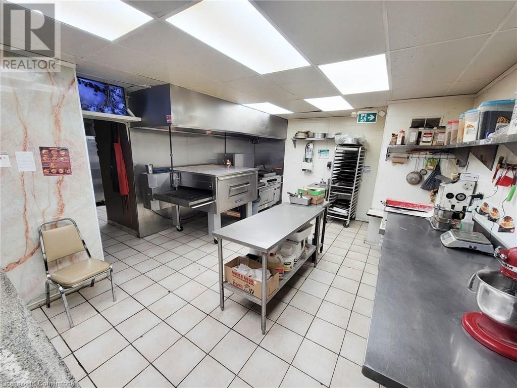 610 Upper James Street, Hamilton, Ontario  L9C 1C7 - Photo 24 - 40628707