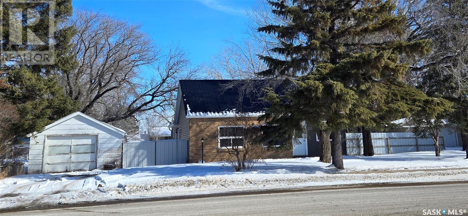 315 Government Road, Stoughton, Saskatchewan  S0G 4T0 - Photo 17 - SK960036